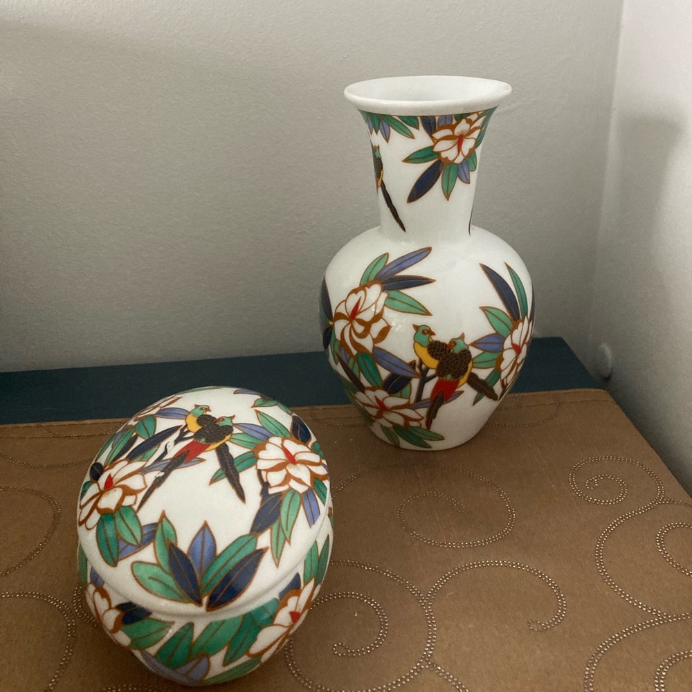 Vintage 2 piece ceramic bird vase and trinket box